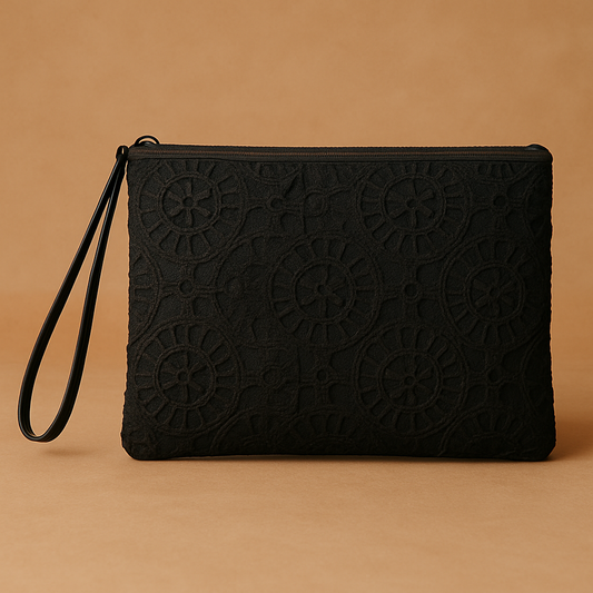 Siyah Yuvarlak Desenli Clutch – Kallina El Portföyü